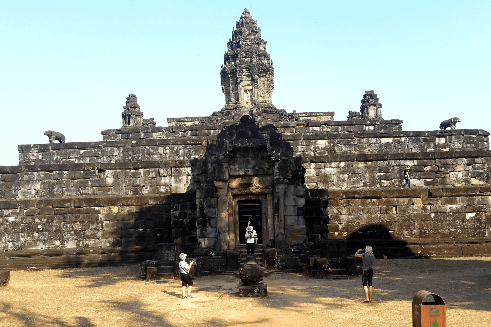 Angkorian Architecture Ancient Temples, Exploring the Wonders of Angkorian Architecture: A Deep Dive into Cambodia&#8217;s Ancient Temples, Asia Future Travel